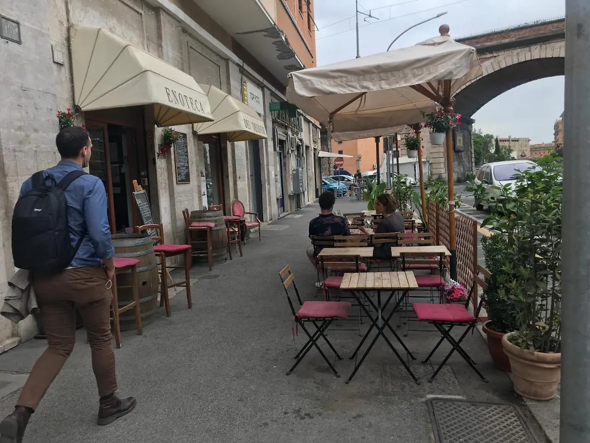 Few Steps From Vatican City Apartment